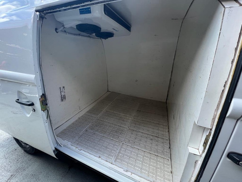 Imagem 7 de 9 de Volkswagen Kombi Furgão 1.4 (flex)