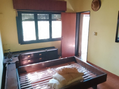 Vendo 2 Casas En Lote Propio De 9 X 35 Mts. En Villa Ballester, Buenos Aires