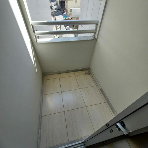 Imagem 8 de 14 de Apartamento Quarto E Sala Cozinha Banheiro Sacada Com Varand