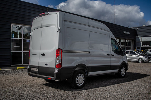 Ford Transit 2.2 Furgon Mediano 350m