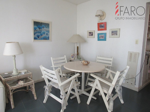 Imagen 2 de 26 de Apartamento En Península 2 Dormitorios Y Terraza - Punta Del Este Peninsula