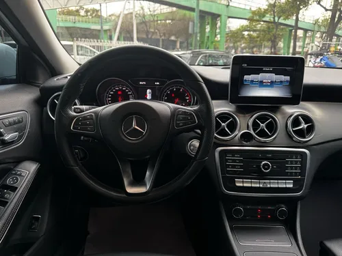 Mercedes-Benz Clase GLA 1.6 200 Cgi Sport At