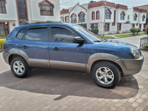 Hyundai Tucson 2.0 Gl 4x2 | TuCarro