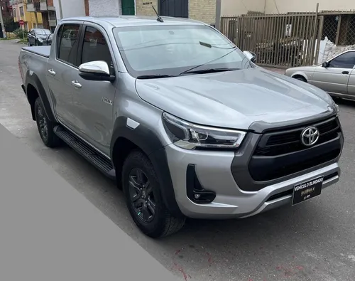 Toyota Hilux 2.4 Diésel 4X4