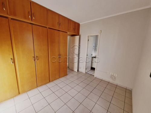 Imagem 5 de 10 de Apartamentos - Ref: V251
