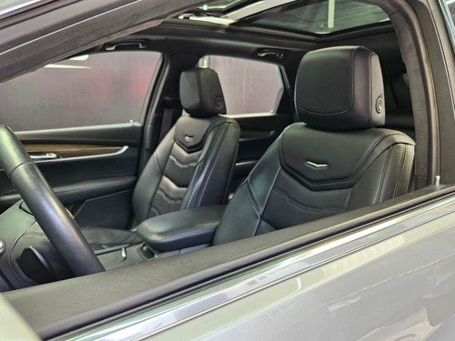 Cadillac XT5 3.7 Platinum At