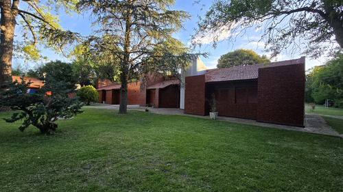 Quinta En Venta 8.150 M² Piscina Y Quincho A 3 Cuadras Rn3