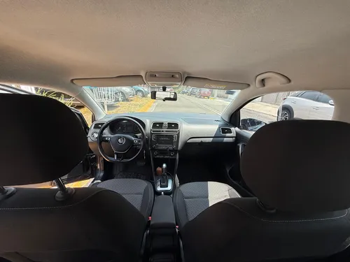 Volkswagen Vento 1.6 Highline At