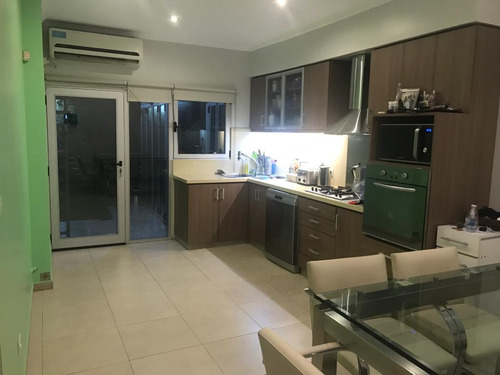 Excelente Casa En Lote Propio /ramos Mejía Z/don Bosco 3 Amb -quincho -garage 2 Autos-