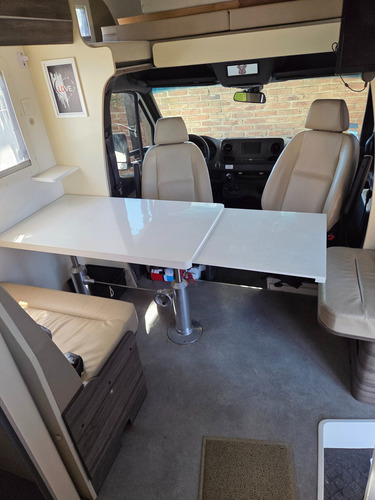 Motorhome M. B. Sprinter 516. Royal Home. Equipamiento Full