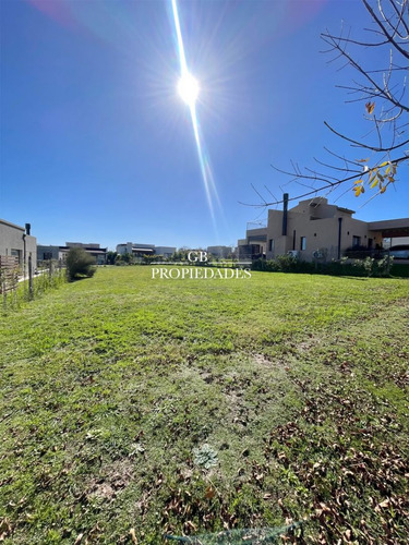 Venta De Lote En Santa Elena, Pilar