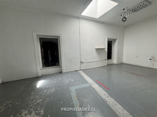 Oficinas-local Comercial Arriendo En Stgo Metro Los Héroes