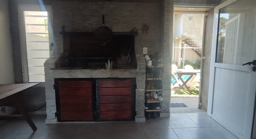 Imagen 23 de 30 de Venta Casa Con 3 Dptos En Zona Golf De Villa Gesell