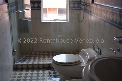Gran Pent-house En Alquiler En Campo Alegre #22-15888 Josmary Sanjuan