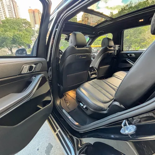 BMW X7 3.0 Xdrive 40i Pure Excelence