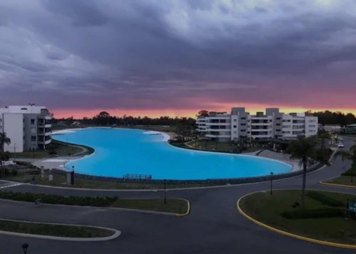 Departamento En Venta En Lagoon Pilar