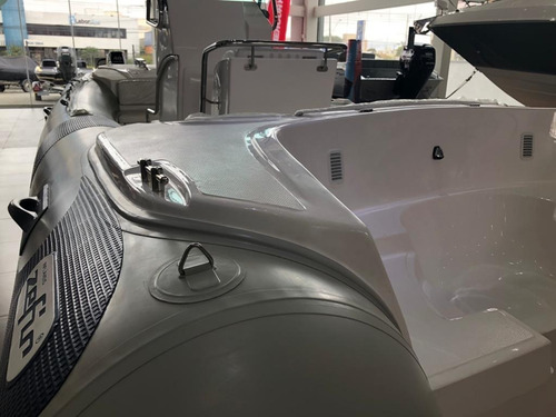 Imagem 2 de 6 de Barco Inflável Zefir G500 Geração Ii Zero Com Motor 115hp 4t
