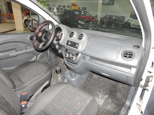 Imagem 9 de 14 de Fiat Fiorino 1.4 Furgão Hard Working Flex Completa