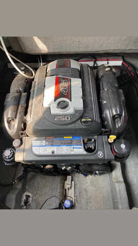 Imagen 14 de 17 de Quicksilver 2400 2016 Mercruiser 4.5 Lts. 250hp. 440 Hs.