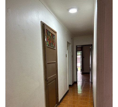 Acogedora Casa Sólida De Un Piso, Excelente Sector De Ñuñoa