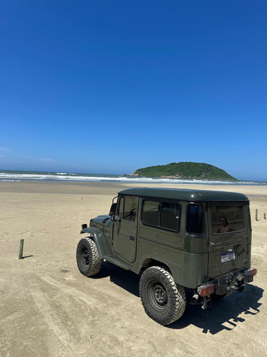 Toyota Bandeirante 3.7 Cab. Simples Longa 2p