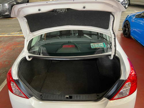 Imagen 7 de 13 de Nissan Versa 2018 1.6 Sense At