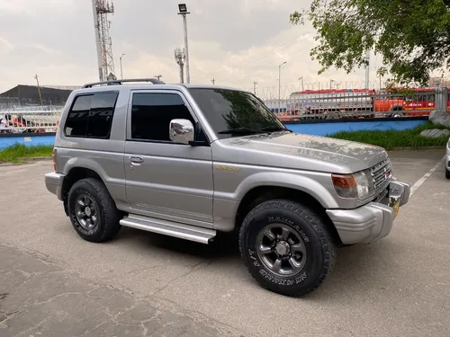 Mitsubishi Montero 3.0 V13vna Mt
