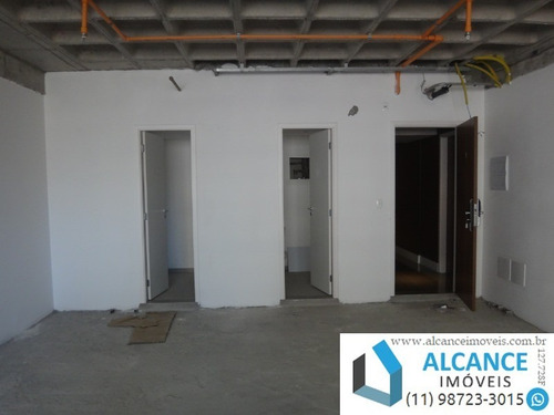 Imagem 5 de 19 de Sala Comercial Com 63,17 M² De Área Com 1 Banheiro E 1 Vaga No Edifício Montreal Em Alphaville. - Sa00042 - 34760299