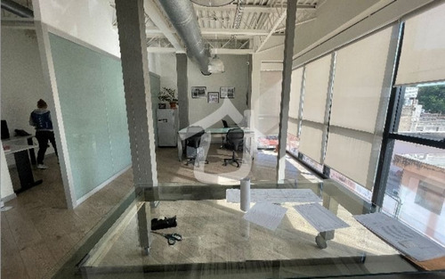 Imagen 13 de 17 de Edificio Industrial-comercial