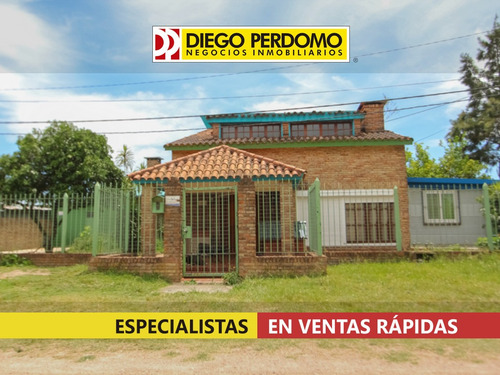 Casa De 6 Dormitorios En Venta, Playa Pascual