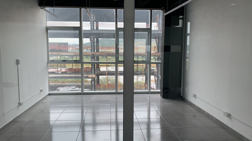 Imagen 3 de 3 de Se Renta Oficina En El Word Trade Center De Queretaro
