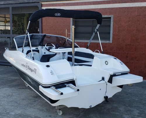 Imagen 8 de 15 de Lancha Open 3v Tango 470 Power Tec 40 Hp Nautica Milione 5
