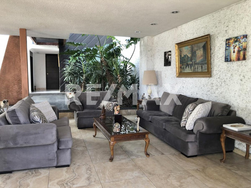 Casa En Venta En Lomas De La Herradura