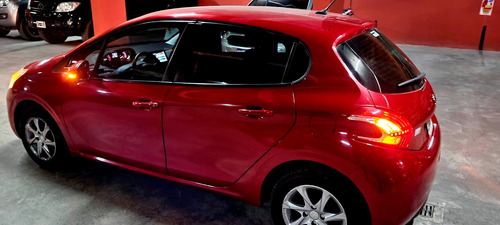 Imagen 4 de 16 de Peugeot 208 2014 1.5 Allure Touchscreen