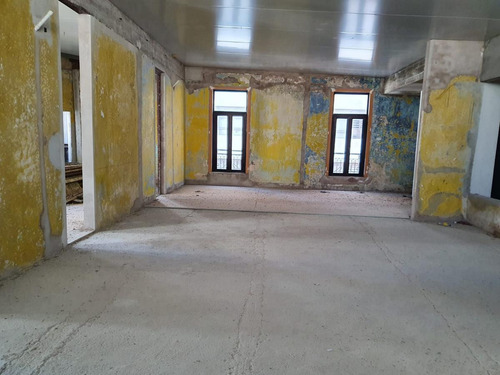 Imagen 10 de 18 de Edificio : 18 De Julio Y Vazquez, Esquina , 600 M2, 3 Plantas, Ascensor !!
