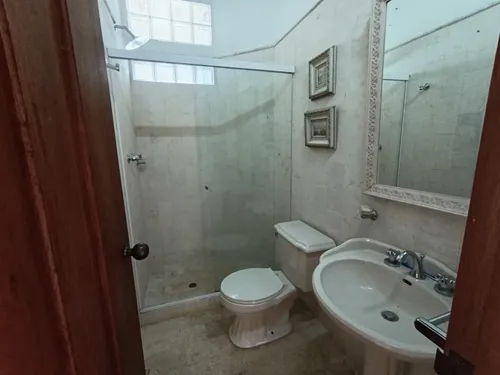 Finca En Arriendo Ubicada En Rionegro Sector Rotonda Sajonia (22136).