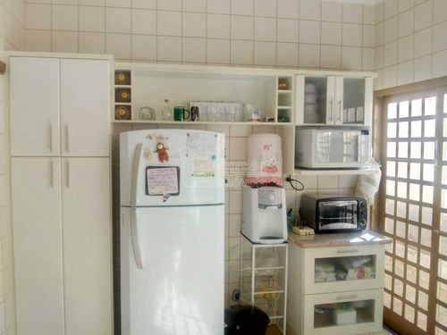 Imagem 5 de 6 de Venda De Casas / Padrão Na Cidade De Araraquara 9381
