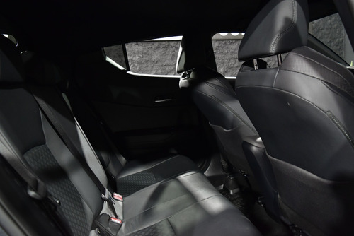 Imagen 11 de 17 de Toyota Ch-r 1.8 Hybrido 2020 Color Gris Automático