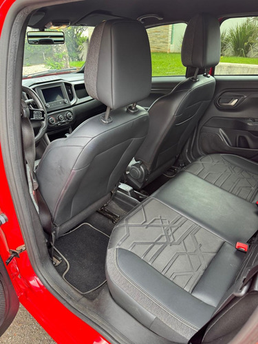 Fiat Strada 1.3 Volcano Cab. Dupla 16v Flex 4p 5 marchas