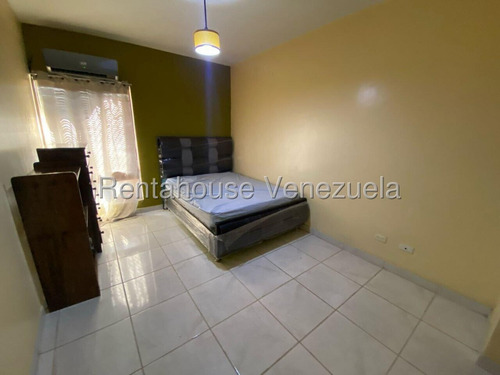 María González Ofrezco En Alquiler Apartamento San Diego, Valles Del Nogal, Totalmente Amoblado Y Equipado. Pozo. Pide Tu Cita. Contáctanos. 25-18535