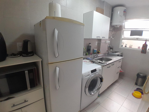 Departamento En Venta De Dos Ambientes Con Dos Patios - Flores