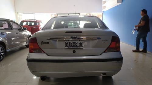 Imagen 8 de 18 de Ford Focus 2007 Ghia 1.8 Tdci