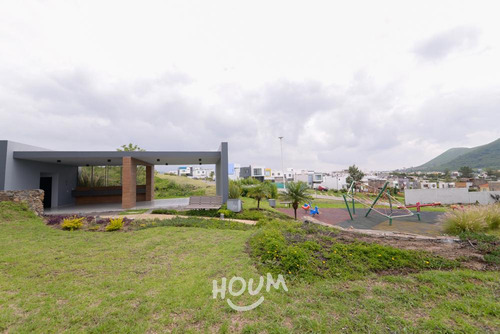 Casa En Senderos De Monte Verde, Tlajomulco De Zúñiga Con 3 Recámaras, 162 M², Id: 87017
