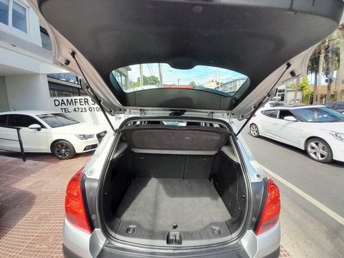 Imagen 9 de 12 de Chevrolet Tracker Ltz Automatico 4x4 Año 2016 Con 71.000 Kms