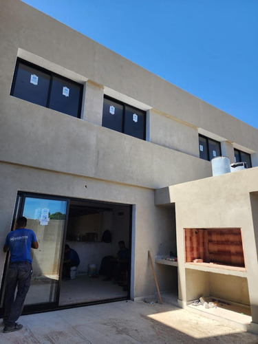 Duplex En Housing Florento, Jardín Espinosa.