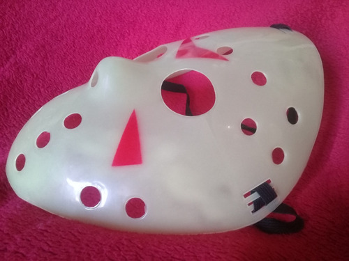 Imagen 1 de 6 de Mascara Pvc Jason Friday The 13 Glow In The Dark Envio Oca!!