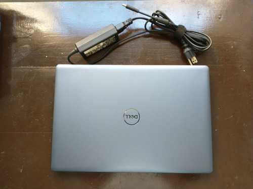Laptop Dell Inspiron 5570 Gris 15.6 , Intel Core I5 (Usado)
