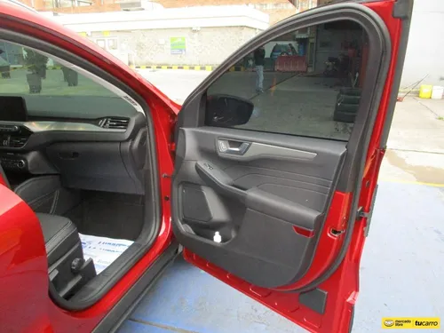 Ford Escape Titanium 4x4 2000cc At Aa