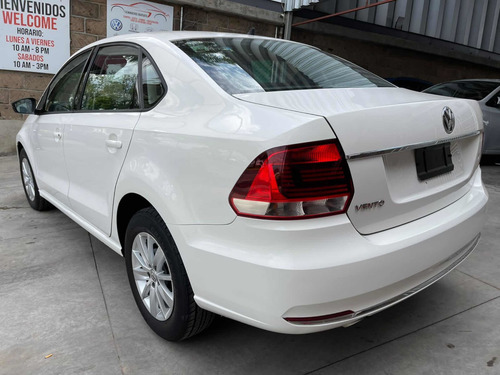 Imagen 7 de 15 de Volkswagen Vento 2016 1.6 Confortline Mt