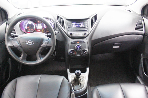 Imagem 5 de 10 de Hyundai Hb20 1.0 Comfort Flex Manual